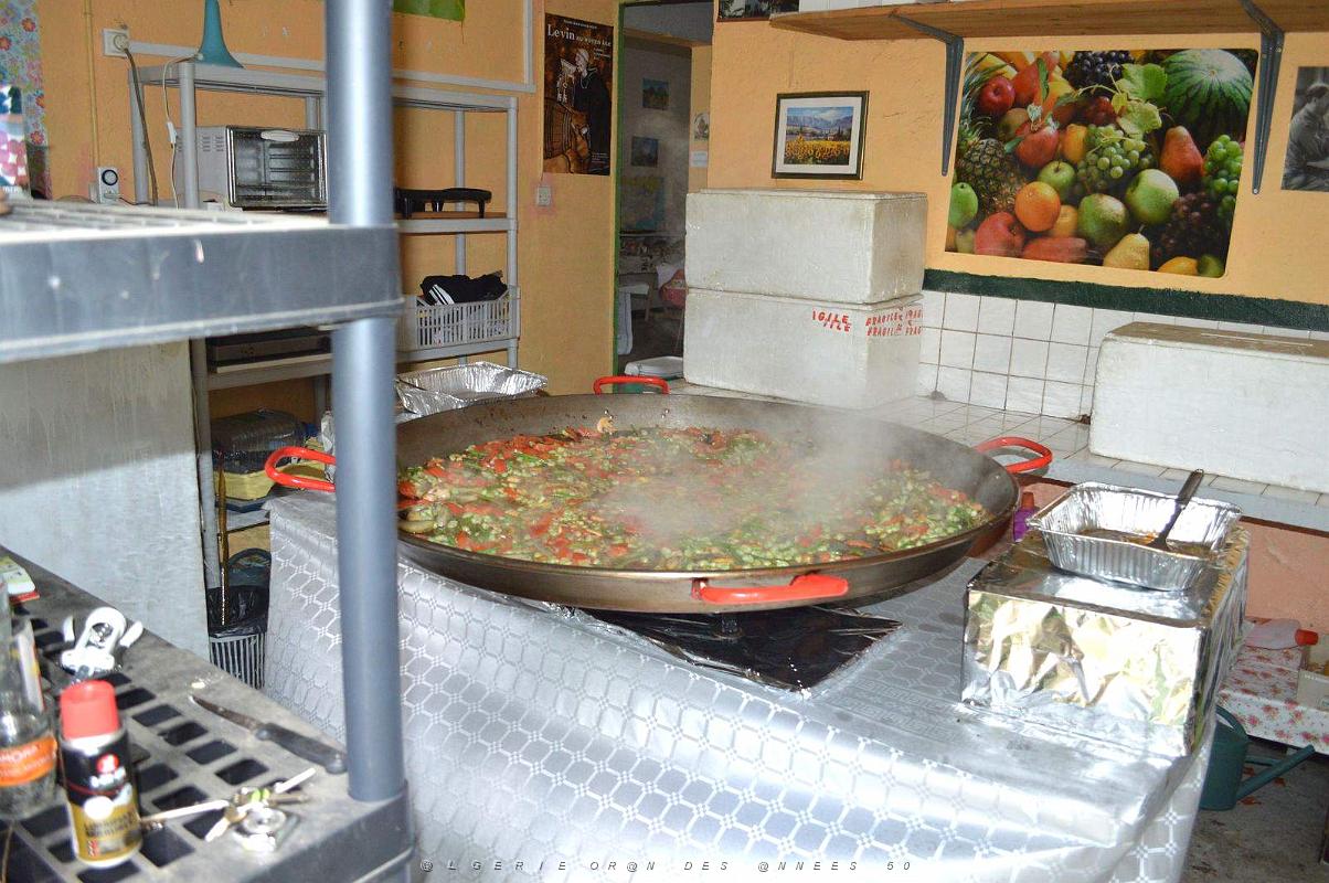 2016 05 19 ETANG DE BERRE PAELLA AVEC LE CERCLE ALGERIANISTE (21).JPG